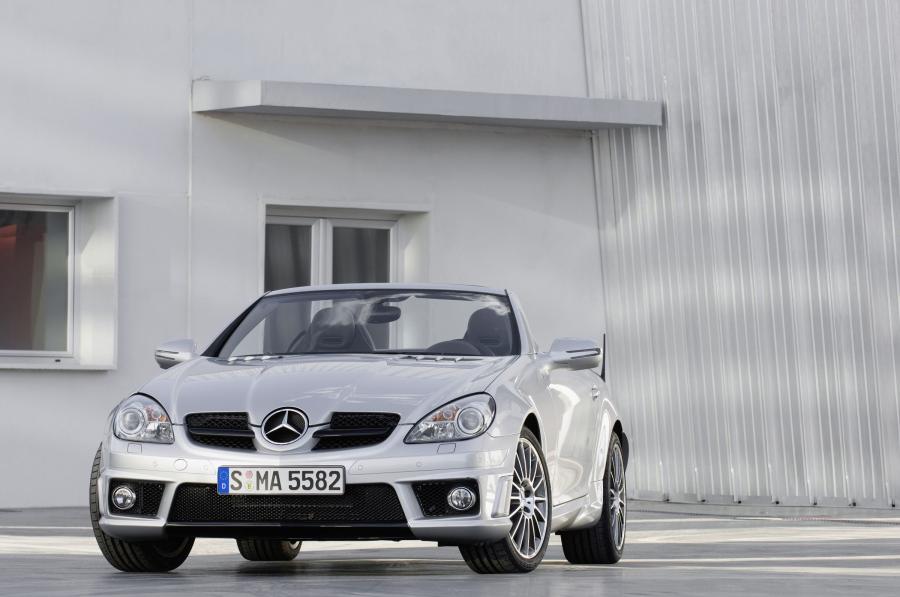  Mercedes-Benz SLK55 AMG 2008 года  (фото 40 из 77)
